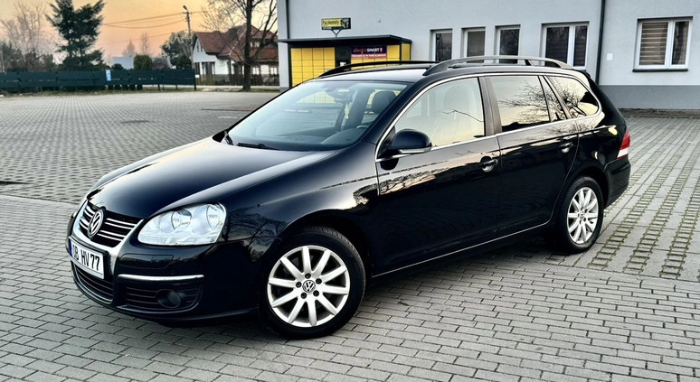 Volkswagen Golf cena 17900 przebieg: 262000, rok produkcji 2009 z Otwock małe 704